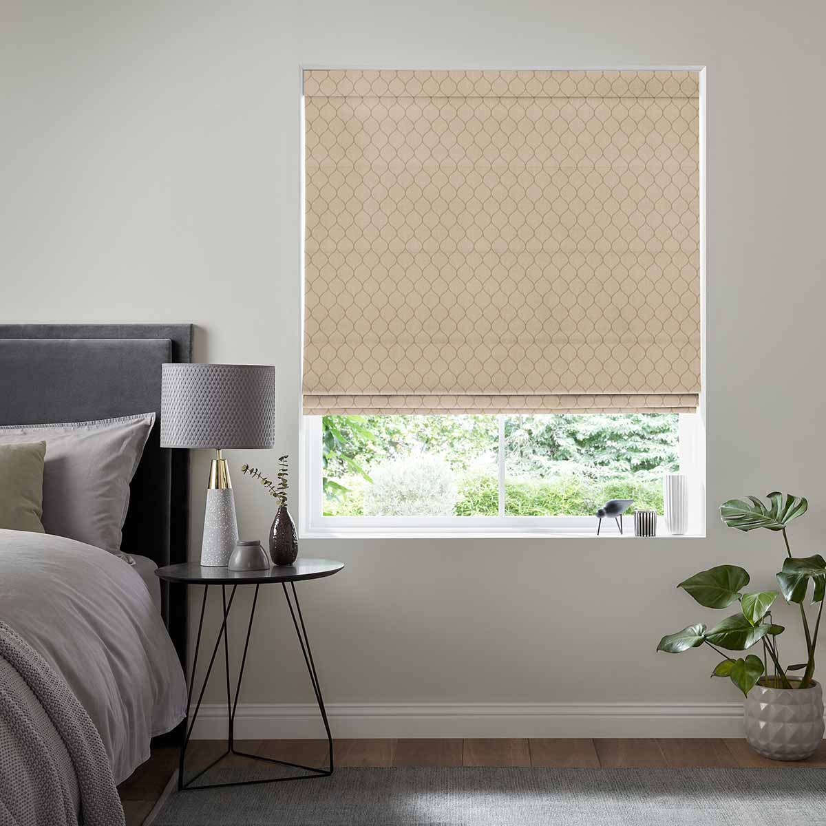 Marilyn Shell Roman Blind Marilyn Shell Roman Blind