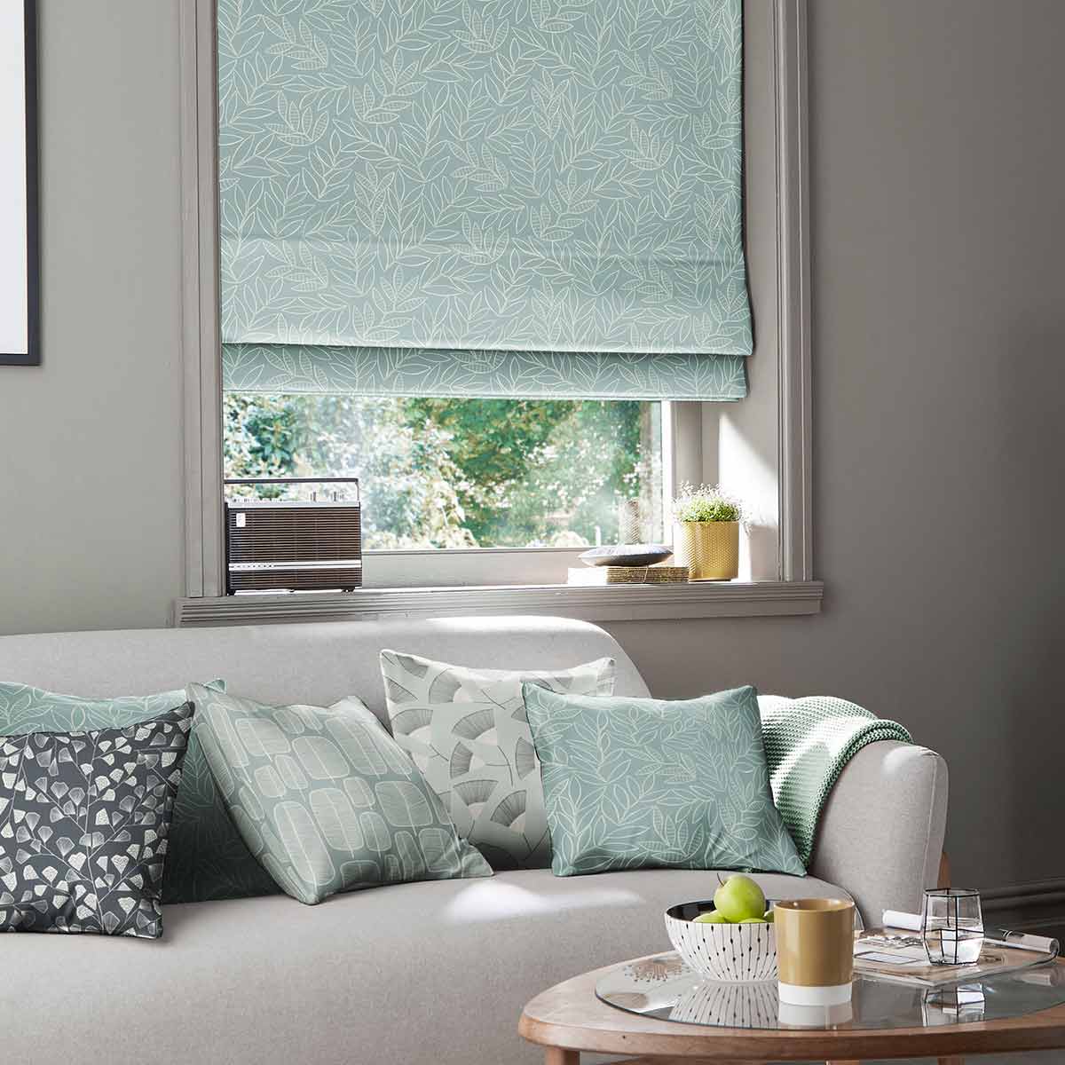 Laurus Broadleaf Roman Blind Laurus Broadleaf Roman Blind