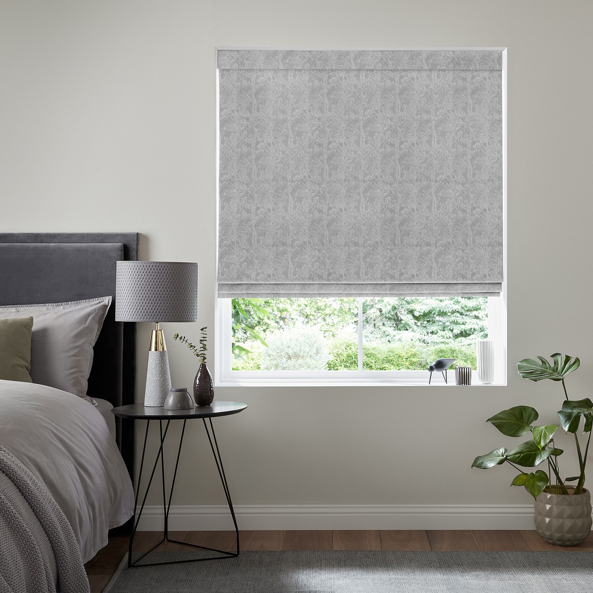 Edmund Pewter Roman Blind Edmund Pewter Roman Blind